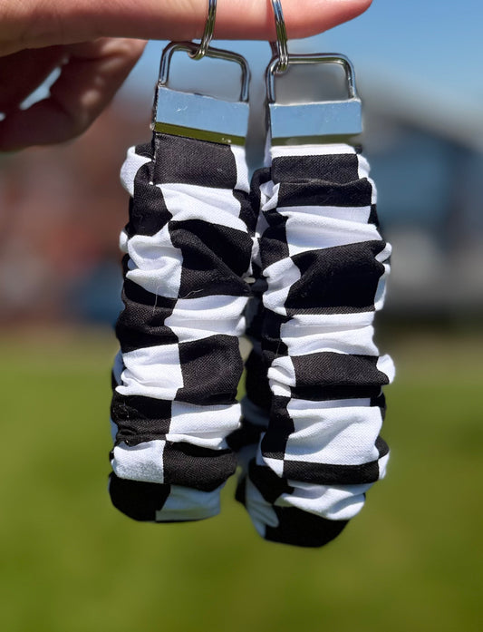 Black and White Checkered Scrunchie Wristlet